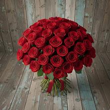 Букет 55 Красных роз Фридом #REPLACE_PRED# Екатеринбурге
