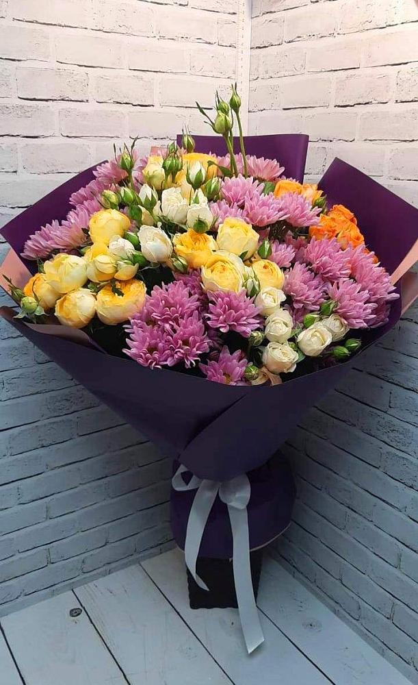 Букет цветов из: Хризантемы и Розы в Екатеринбурге