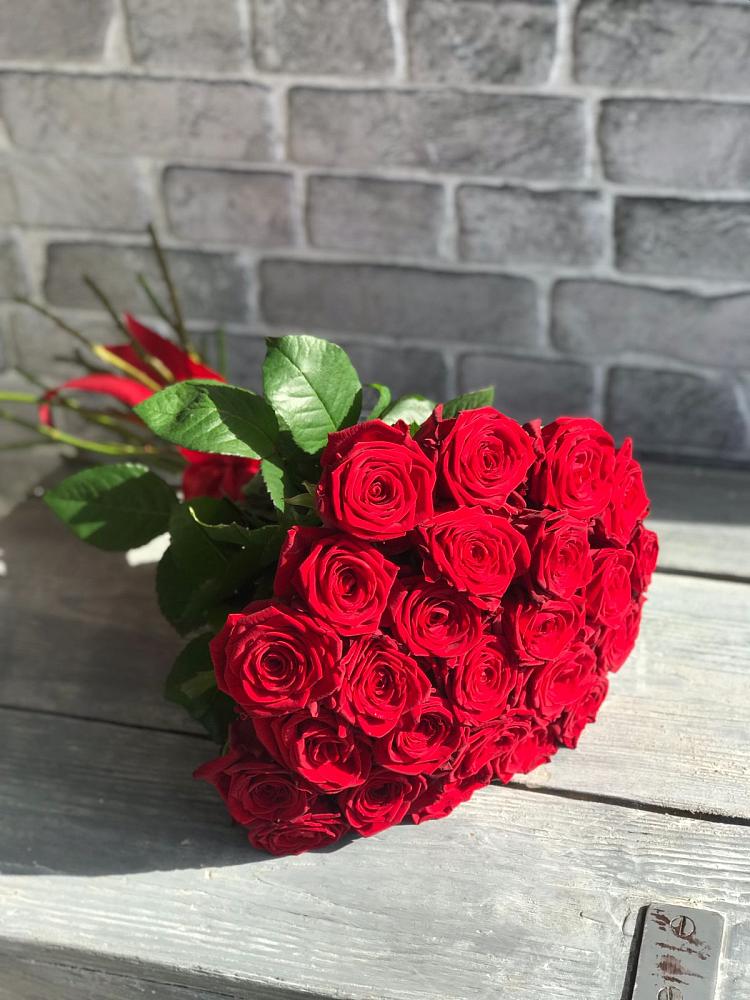 Букет Красные розы Фридом в Екатеринбурге
