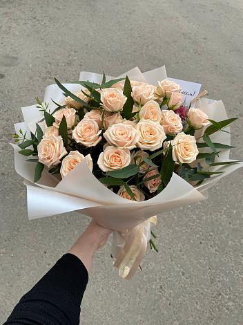 Букет Кремовые розы Латте в Екатеринбурге